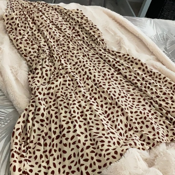 Animal print halter dress - Picture 6 of 8